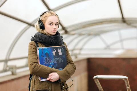 Masz mniej niż 30 lat i kupujesz winyle? Nie jesteś wcale wyjątkowy...