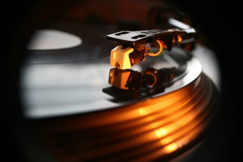 Czy gramofon jest urządzeniem długowiecznym?