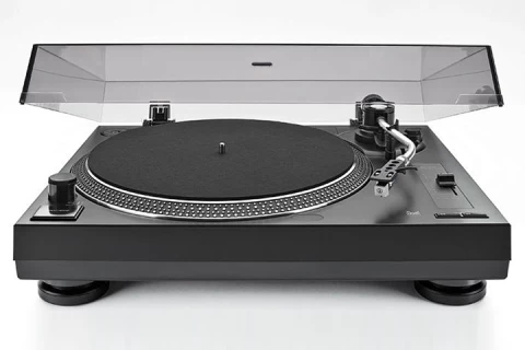 Dual wraca na rynek z serią gramofonów MTR