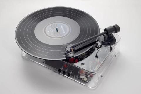Przezroczysty gramofon od Gearbox Records