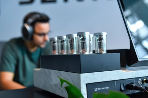 Największa w Polsce strefa słuchawek ponownie na Audio Video Show 2024