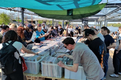 5 Urodziny Winyl Market w Miami Wars